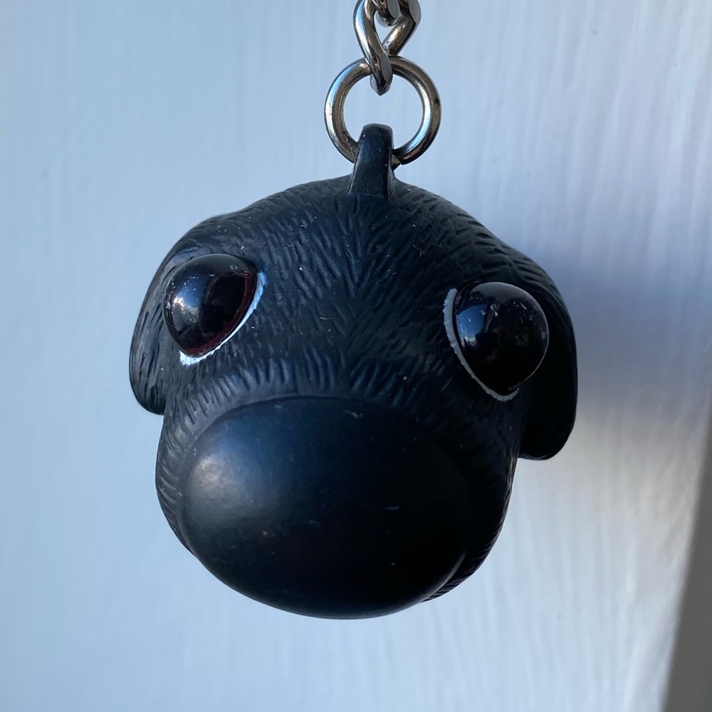 The Dog black Labrador keychain + free gift